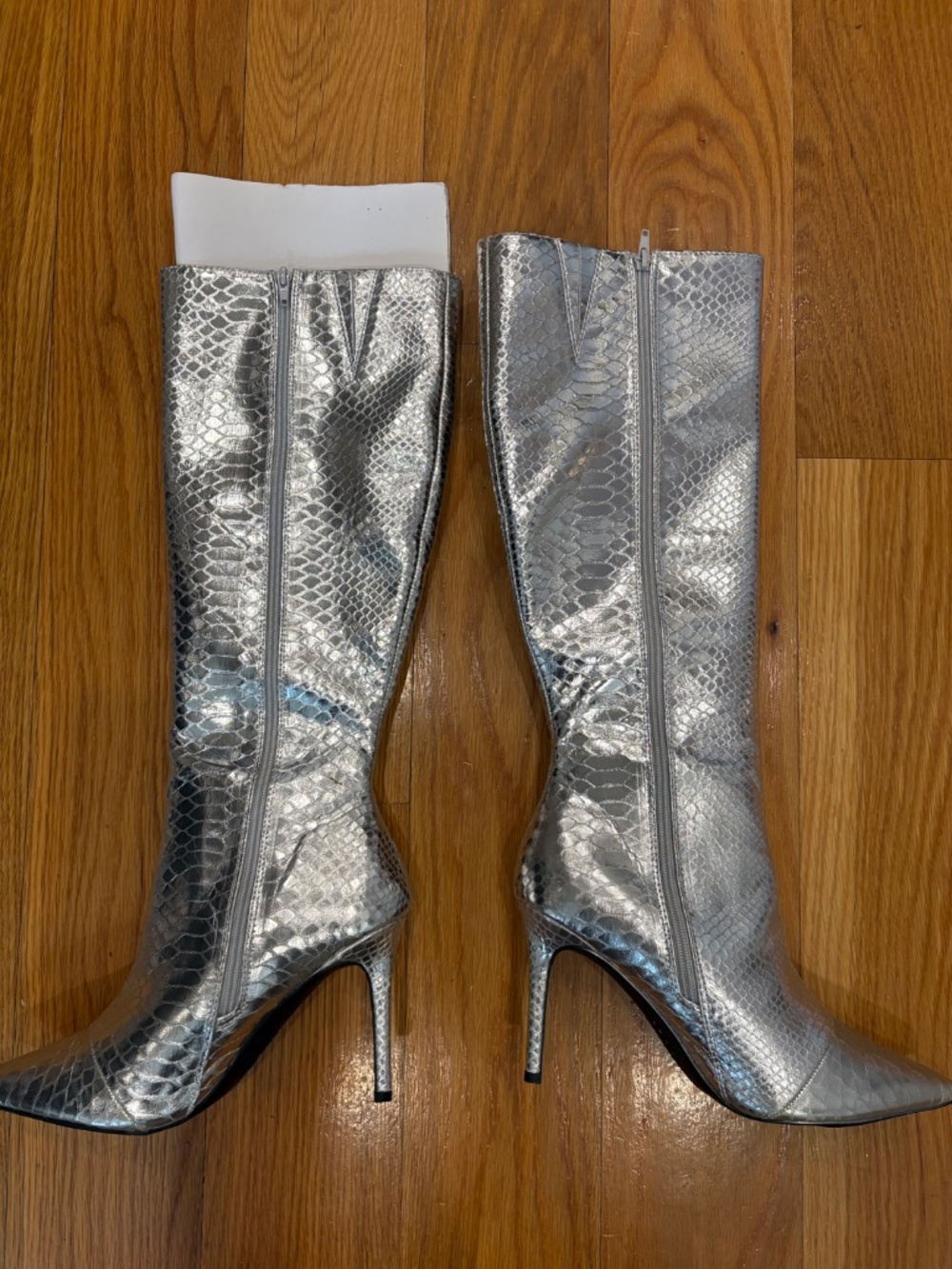 I.N.C SILVER BOOTS - Picture 2 of 4